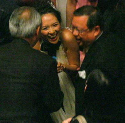 Tú bà bị bắt, lộ giá đi "ăn tối" của sao Hoa ngữ ảnh 21