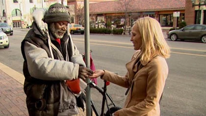 Người ăn mày trả lại nhẫn ngàn đô ảnh 1 Người ăn mày trả lại nhẫn ngàn đô ảnh 1