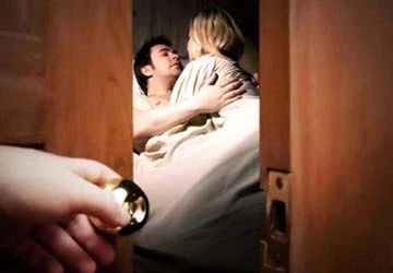 Bi kịch vợ “đụng” chồng trong nhà nghỉ ảnh 1