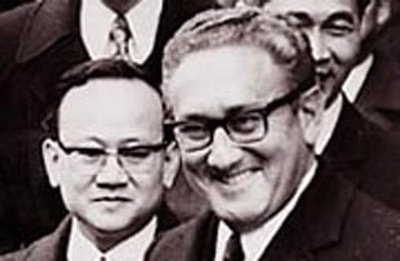 Tại sao giải Nobel Hòa bình luôn gây tranh cãi? ảnh 1