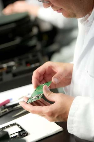 Gặp “dế” Vertu bàn phím QWERTY trước khi ra lò ảnh 8