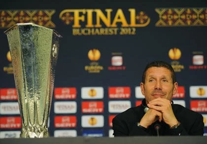 Atletico vô địch, HLV Simeone đưa Falcao lên "mây xanh" ảnh 1