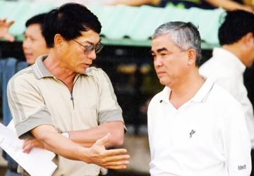 “Trâu bò húc nhau, ruồi muỗi chết!” ảnh 1 “Trâu bò húc nhau, ruồi muỗi chết!” ảnh 1