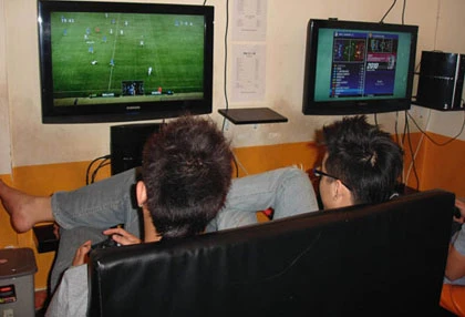 Đá bóng ảo, kiếm tiền thật ảnh 5