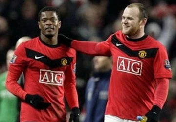 Patrice Evra: "Wayne Rooney khiến tôi tổn thương" ảnh 1