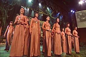 Liên khúc mở đầu chương trình “Lá thư từ chiến trường” Liên khúc mở đầu chương trình “Lá thư từ chiến trường”