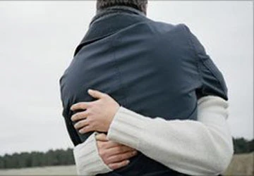 Con hỏi đến sex, 38% phụ huynh xấu hổ ảnh 1