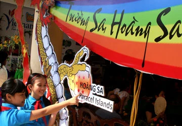 Hơn 2.000 học sinh tham dự Lễ hội “Biển đảo và tình yêu Tổ quốc” ảnh 1