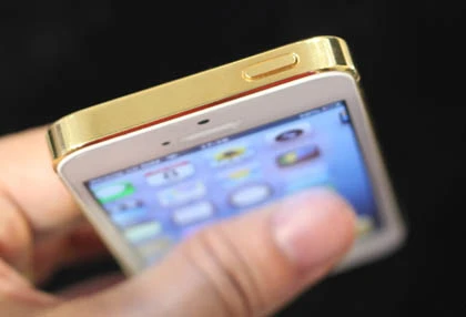 iPhone 5 mạ vàng 24K thủ công ở Việt Nam ảnh 7