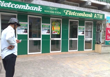 Hàng loạt ATM Vietcombank "cháy túi" tại Đà Nẵng ảnh 2 Hàng loạt ATM Vietcombank "cháy túi" tại Đà Nẵng ảnh 2