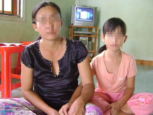 Ông lão 79 tuổi tuổi hiếp dâm học sinh lớp 6 ảnh 1