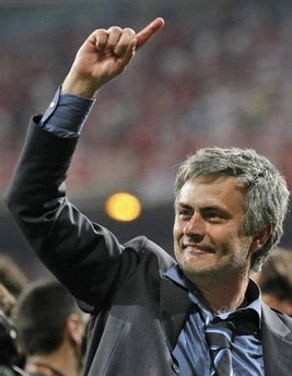 Barca bình thản trước vụ Real chiêu mộ Mourinho ảnh 1