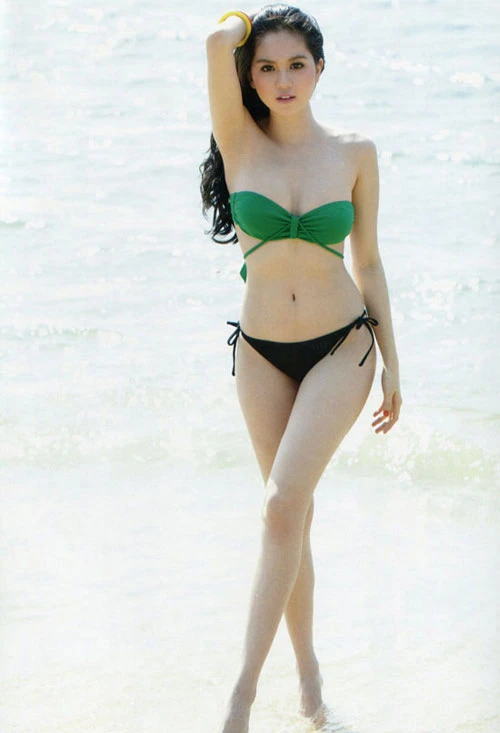 Diện bikini "đốt cháy" ánh nhìn như mỹ nhân Việt ảnh 6 Diện bikini "đốt cháy" ánh nhìn như mỹ nhân Việt ảnh 6