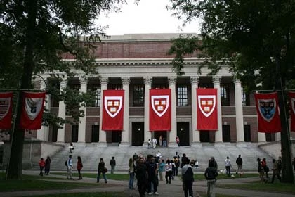 Đại học Harvard rúng động vì scandal gian lận thi cử lịch sử ảnh 1