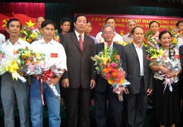 Tố giác tham nhũng: Ai bảo vệ? ảnh 1