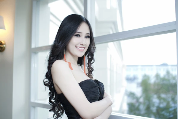 Mai Phương Thúy - nàng thiên nga đen xinh đẹp ảnh 5