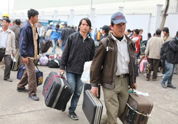 Sơ tán lao động khỏi Libya: 15 ngày mừng và lo ảnh 2