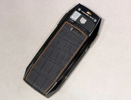 Điện thoại TAG Heuer Meridiist giá nửa tỷ đồng ở Hà Nội ảnh 2