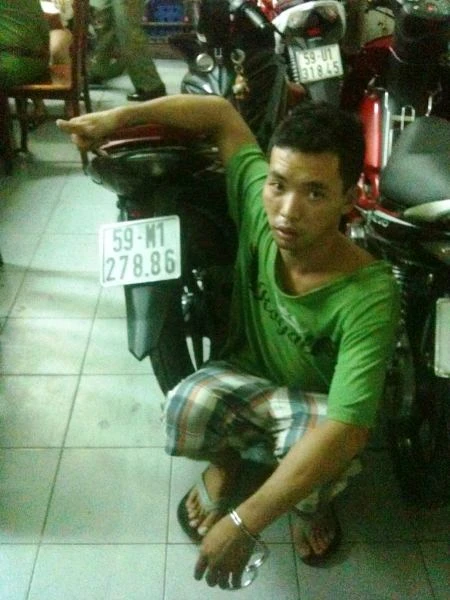 Đặc nhiệm TPHCM bắt nóng 3 tên cướp ảnh 1