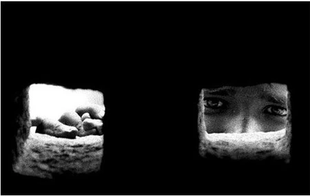 Nỗi buồn hiện hữu trong tác phẩm của Santosh Korthiwada. Nỗi buồn hiện hữu trong tác phẩm của Santosh Korthiwada.