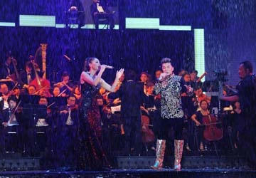 Bốn tiếng mãn nhãn với liveshow Đàm Vĩnh Hưng ảnh 4