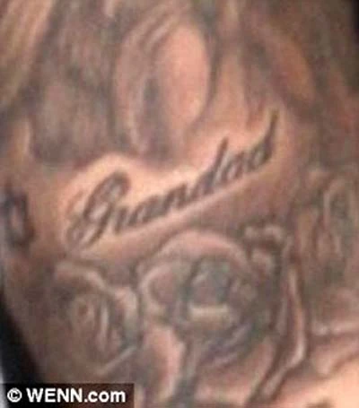 Ý nghĩa hình xăm mới nhất của Beckham ảnh 2