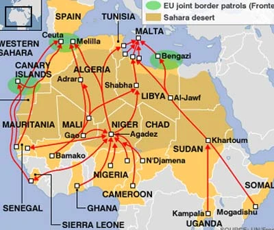 Những ngả đường dẫn người di cư từ châu Phi sang châu Âu. Các điểm đến thường xuyên nhất của họ là Tây Ban Nha, Italy và Malta. (Phần màu nâu nhạt là sa mạc Sahara). Đồ họa: BBC.