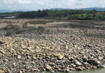 Phú Yên: buộc thủy điện Sông Ba Hạ xả nước ảnh 1