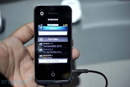 Điều khiển TV thiết kế giống điện thoại iPhone ảnh 5