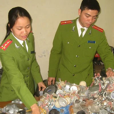 “Xử lý hình sự hành vi kinh doanh phụ tùng ôtô không rõ nguồn gốc” ảnh 1