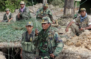 Quân đội Campuchia bắt sống 5 binh sỹ Thái Lan ảnh 1