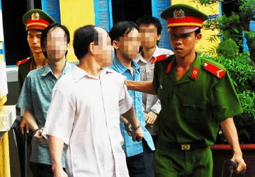 Chứng cứ yếu, không nên cố xử! ảnh 1