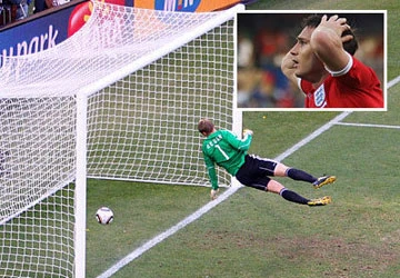 Euro 2012 và kỹ nghệ “mắt diều hâu” ảnh 2