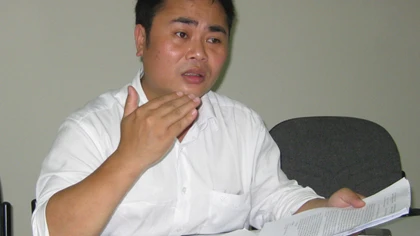 Bỗng dưng bị... nợ tiền tỉ ảnh 1