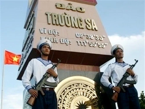 Bộ trưởng GD-ĐT: Đưa Hoàng Sa và Trường Sa vào SGK ảnh 1 Bộ trưởng GD-ĐT: Đưa Hoàng Sa và Trường Sa vào SGK ảnh 1