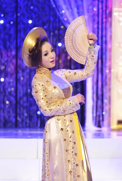 Danh hài Thúy Nga đoạt giải Á hậu 2 ảnh 2 Danh hài Thúy Nga đoạt giải Á hậu 2 ảnh 2