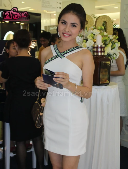 Sao Việt đang có xu hướng già trước tuổi ảnh 1