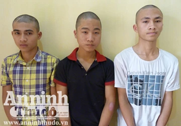 Hiếp hâm tập thể vì xem phim sex trên điện thoại di động ảnh 1