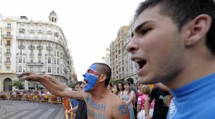 Biểu tình nổ ra khắp Tây Ban Nha ảnh 5