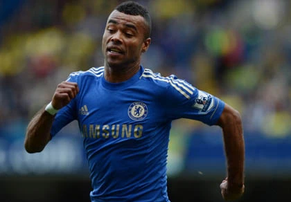 Sir Alex muốn đón Ashley Cole theo luật Bosman ảnh 1