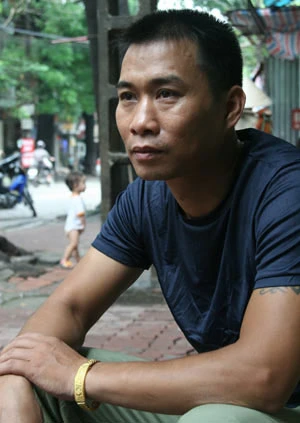 Nguyễn Văn Dũng - tác giả cuốn tự truyện đầu tiên của người đồng tính Việt Nam.