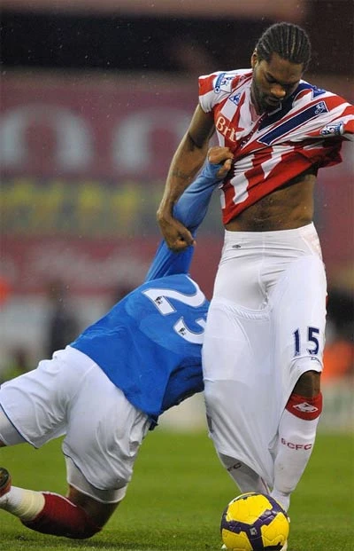 Những khoảnh khắc đẹp của Ngoại hạng Anh 2009-2010 ảnh 16