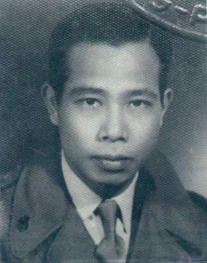 Phía sau người anh hùng - Bài 1: Tháo hoa tai cho chồng cưới vợ kế ảnh 2