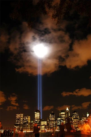 Những công trình tưởng niệm nạn nhân khủng bố 11/9 ảnh 5