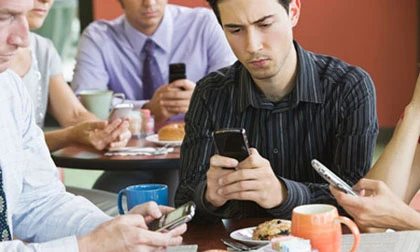 Gọi điện không còn là chức năng chính của smartphone ảnh 1