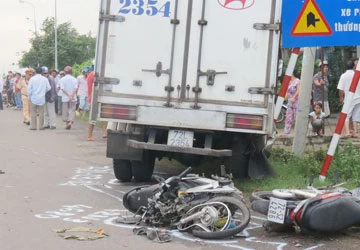 Xác định nguyên nhân hai vụ TNGT thảm khốc ảnh 2 Xác định nguyên nhân hai vụ TNGT thảm khốc ảnh 2