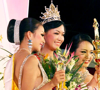 Á hậu VN 2008 hết cơ hội dự thi Hoa hậu Thế giới ảnh 1