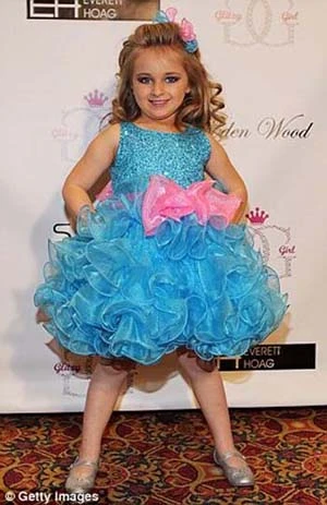 Cuộc sống xa xỉ của triệu phú nhí ảnh 4