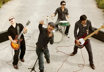 Ban nhạc Bức Tường trở lại ảnh 1 Ban nhạc Bức Tường trở lại ảnh 1