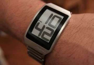 Phosphor tung ra đồng hồ đeo tay E Ink đầu tiên ảnh 1